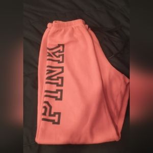 Woman pink sweatpants